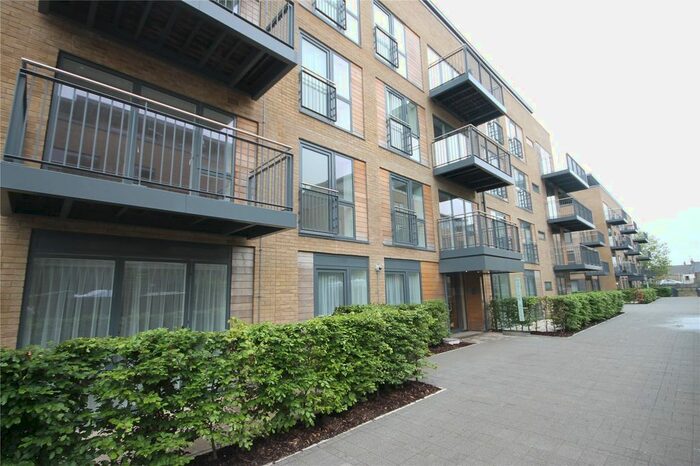2 Bedroom Flat To Rent In Marlowe House, Kingsley Walk, Cambridge, CB5