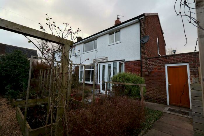 3 Bedroom Semi-Detached House To Rent In Parkett Heyes Road, Macclesfield, SK11