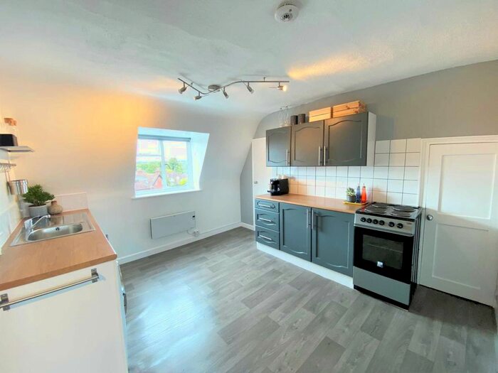 1 Bedroom Flat To Rent In London Road, Canterbury, CT2