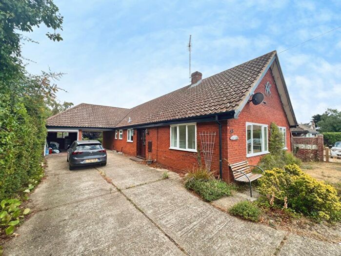 3 Bedroom Bungalow To Rent In Warren Hill Road, Woodbridge, IP12