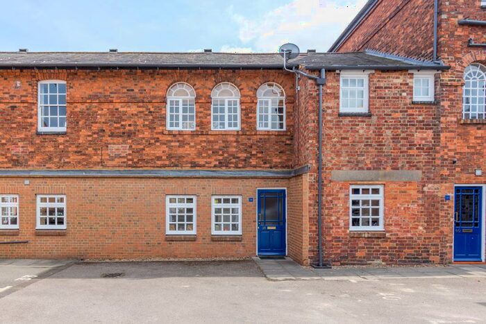 1 Bedroom Flat To Rent In The Cloisters, Irthlingborough Road, Wellingborough, NN8