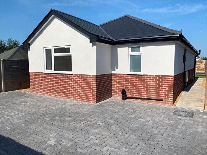 2 Bedroom Bungalow For Sale In Horsham Avenue, Kinson, Bournemouth, Dorset, BH10