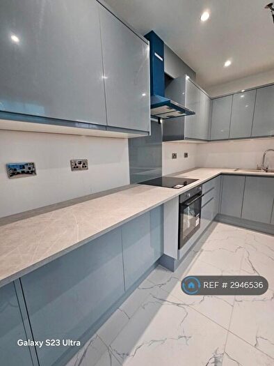 3 Bedroom Semi-Detached House To Rent In Oulton Road, Lowestoft, NR32