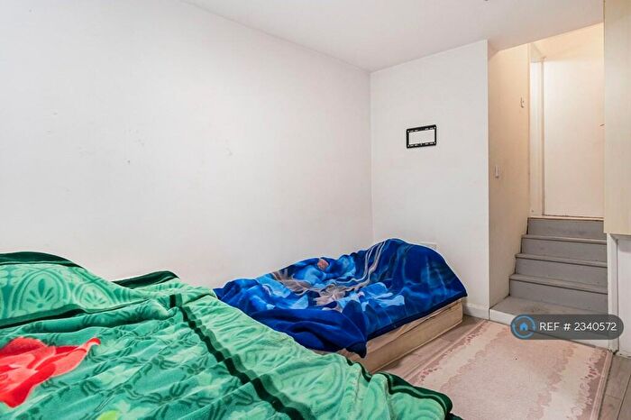 1 Bedroom Flat To Rent In West Green Road, London, N15