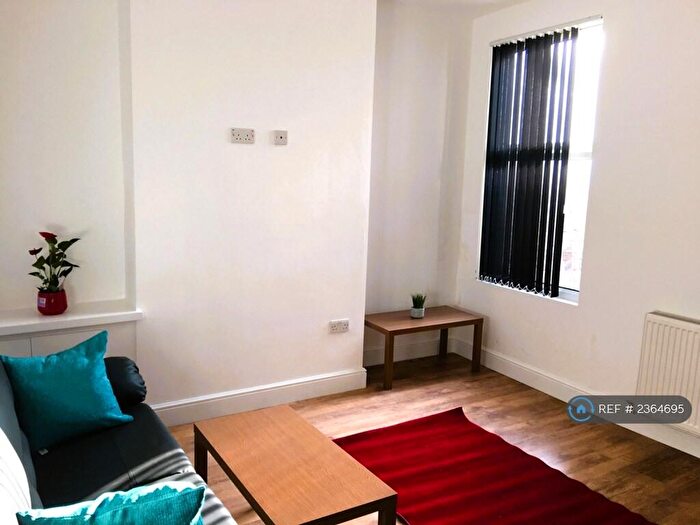 6 Bedroom Terraced House To Rent In Jubilee Drive, Liverpool, L7