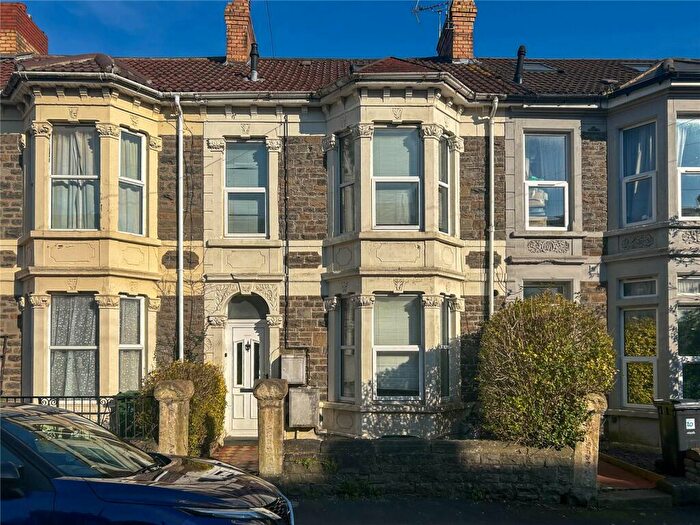 2 Bedroom Town House To Rent In South Road, Kingswood, Bristol, BS15