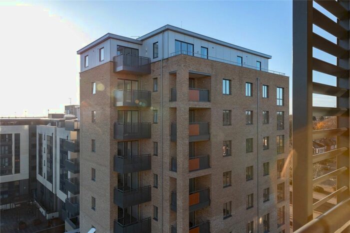 2 Bedroom Flat To Rent In St. Johns Road, Watford WD17