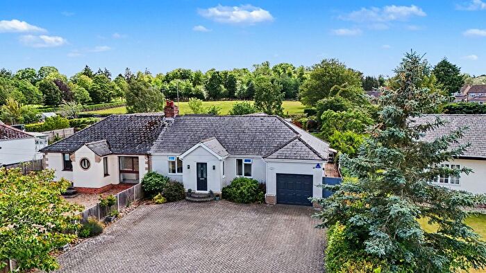 4 Bedroom Semi-Detached House For Sale In Ashley Road, Newmarket, CB8