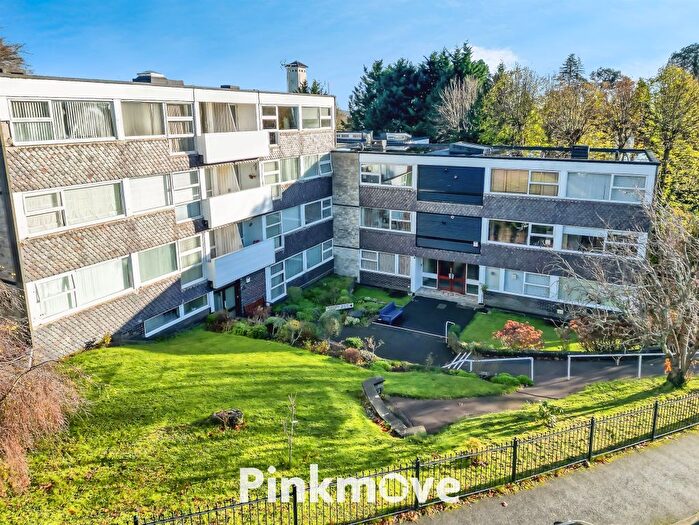 2 Bedroom Flat For Sale In Fields Park Court, Newport, NP20