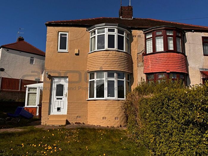 3 Bedroom Semi Detached House For Sale In Hollindale Drive, Sheffield, S12