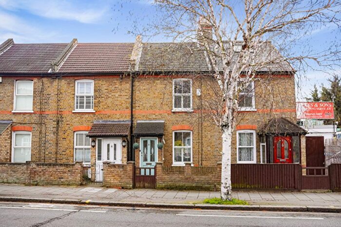 2 Bedroom Terraced House To Rent In Crown Lane, Morden, SM4