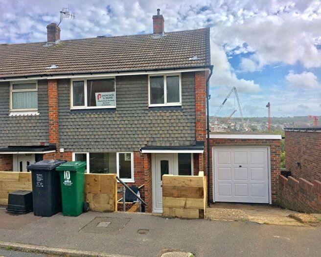 4 Bedroom Semi-detached House To Rent In Lambourne Close, Brighton, BN1