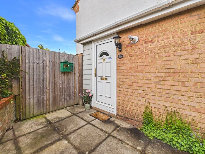 1 Bedroom Terraced House For Sale In Chelwood Close, Crawley, RH10