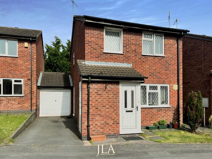 3 Bedroom Detached House To Rent In Sandhurst Close, Western Park, Leicester, LE3