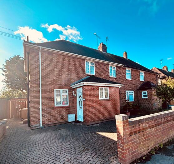 3 Bedroom Semi-Detached House To Rent In Melbourne Avenue, Chelmsford, Essex, CM1