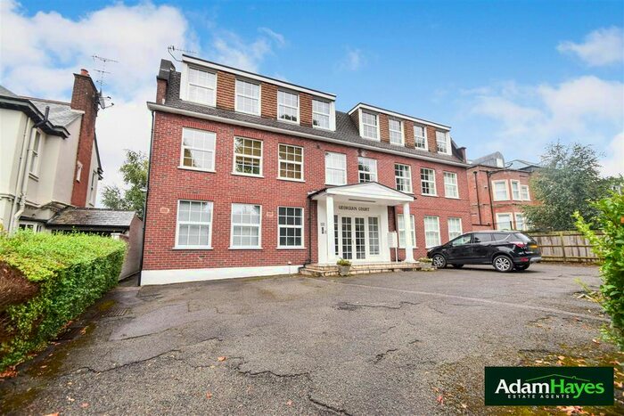 2 Bedroom Flat To Rent In Dollis Avenue, Finchley Central, N3