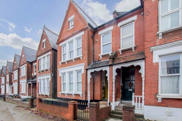 1 Bedroom Flat To Rent In Valley Road, London, SW16