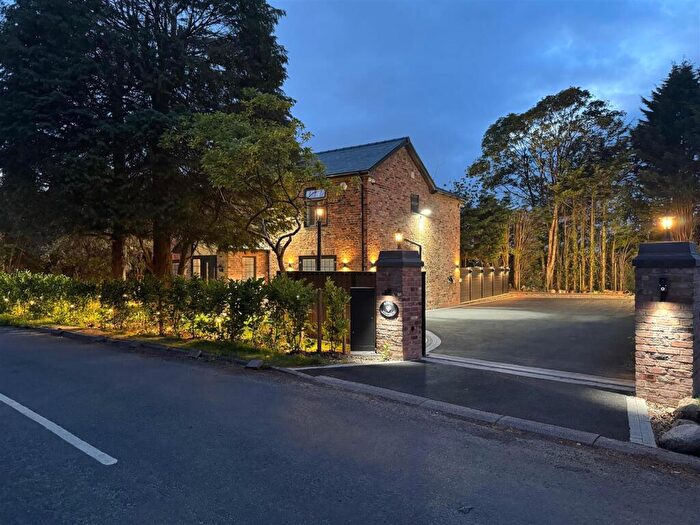 5 Bedroom Detached House For Sale In Holly Lane, Styal, SK9