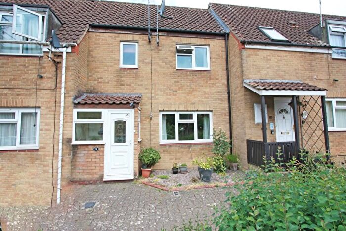 3 Bedroom Terraced House For Sale In Godolphin Close, Swindon, SN5