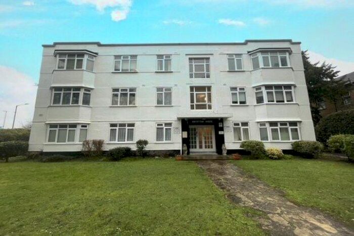 2 Bedroom Flat To Rent In Knyveton Road, Bournemouth, BH1