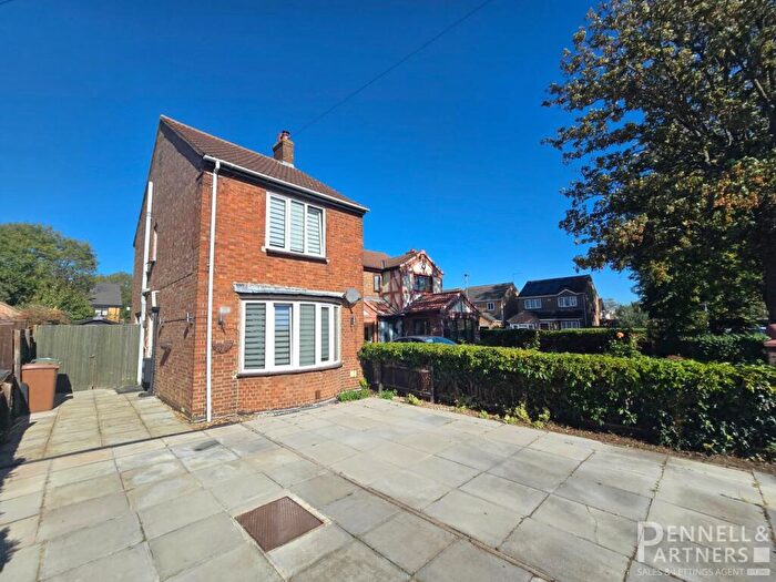 3 Bedroom Detached House For Sale In Oxney Road, Peterborough, Peterborough, PE1