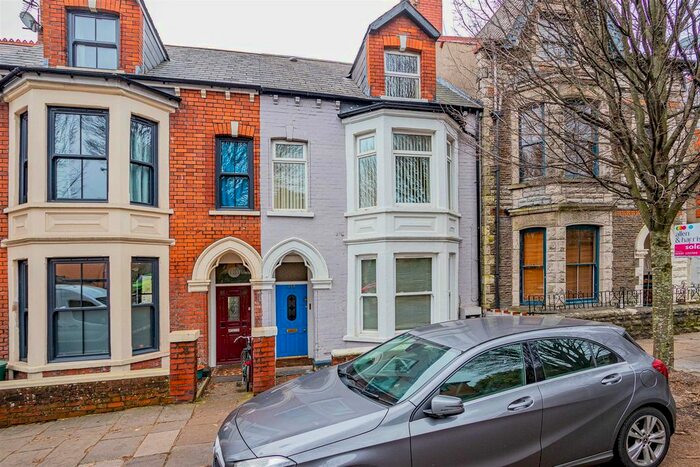 2 Bedroom Flat To Rent In Clive Road, Canton, Cardiff, CF5