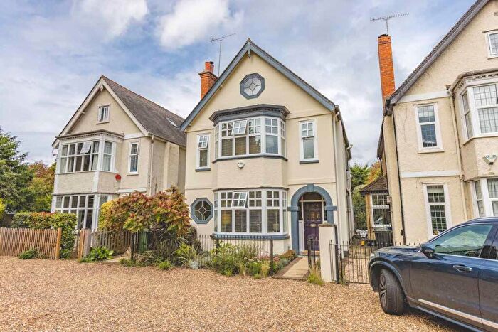 5 Bedroom Detached House For Sale In Ellington Gardens, Taplow, Maidenhead, SL6