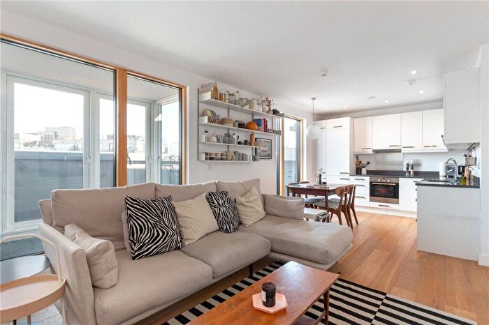 3 Bedroom Apartment For Sale In Mint Street, London, E2