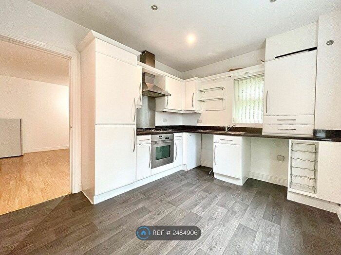 2 Bedroom Flat To Rent In The Ladle, Middlesbrough, TS4