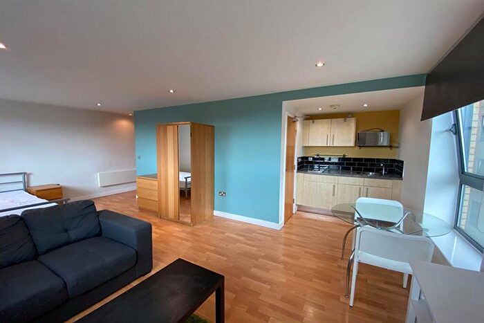 Studio To Rent In West One Cube, City Centre, S1