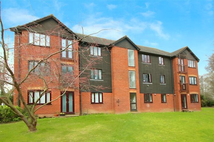 1 Bedroom Flat To Rent In Tippett Court London Road, Stevenage, Hertfordshire, SG1