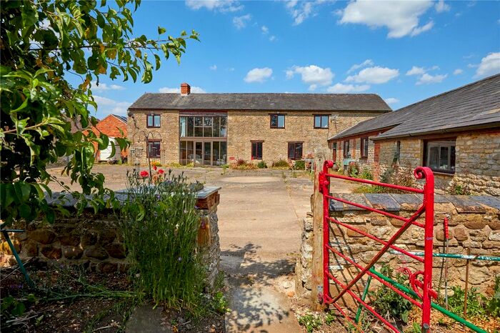 4 Bedroom Detached House For Sale In Helmdon, Brackley, Northamptonshire, NN13