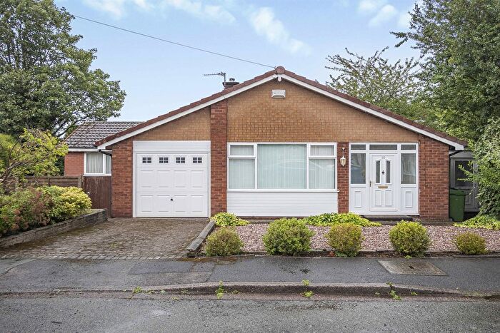 2 Bedroom Detached Bungalow For Sale In Heatley Close, Lymm, WA13
