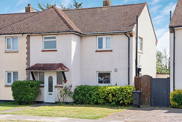 3 Bedroom Semi-Detached House For Sale In Cokefield Avenue, Southend-On-Sea, SS2