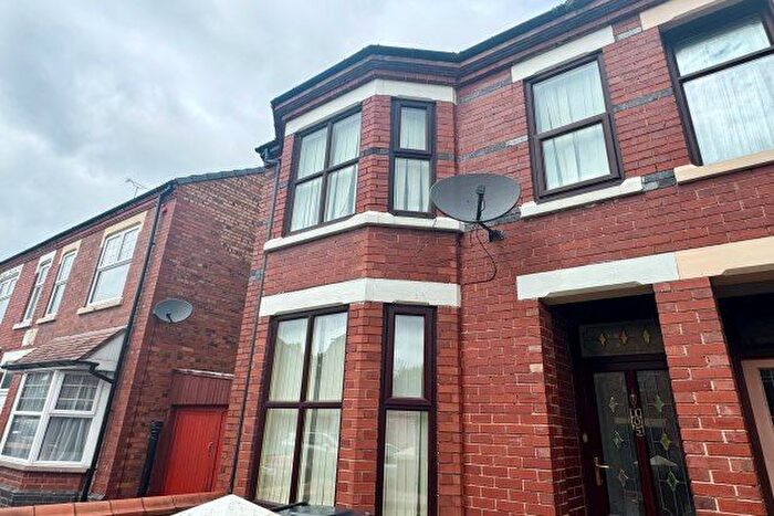 3 Bedroom Terraced House To Rent In Earle Street, Crewe, CW1