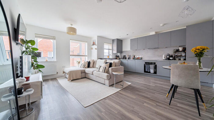 1 Bedroom Flat For Sale In Henry Shuttlewood Drive, Beaulieu, CM1