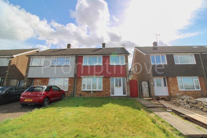 3 Bedroom Property To Rent In Wheatfield Road, Luton, LU4