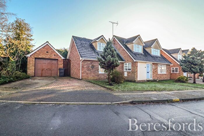 3 Bedroom Chalet For Sale In Newnham Close, Braintree, CM7