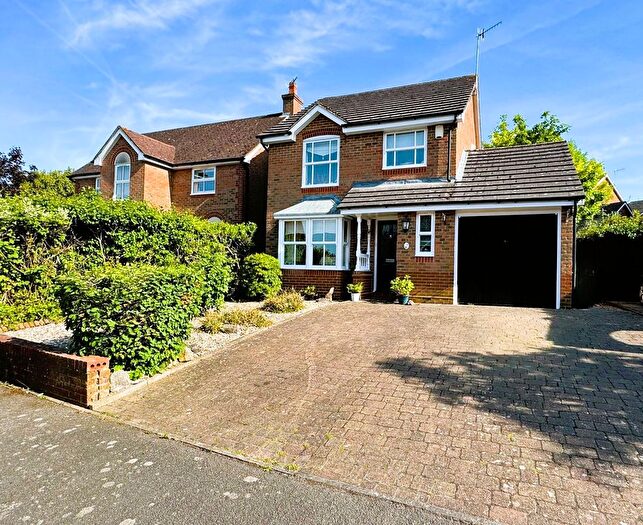 3 Bedroom Detached House For Sale In Edgbaston Drive, Shenley, WD7