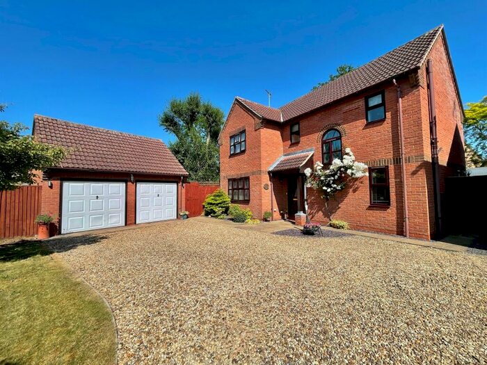 4 Bedroom Detached House For Sale In Maltby Drive, Baston, Peterborough, PE6