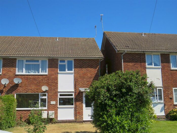 1 Bedroom Apartment To Rent In Ashford Close, Hailsham, BN27
