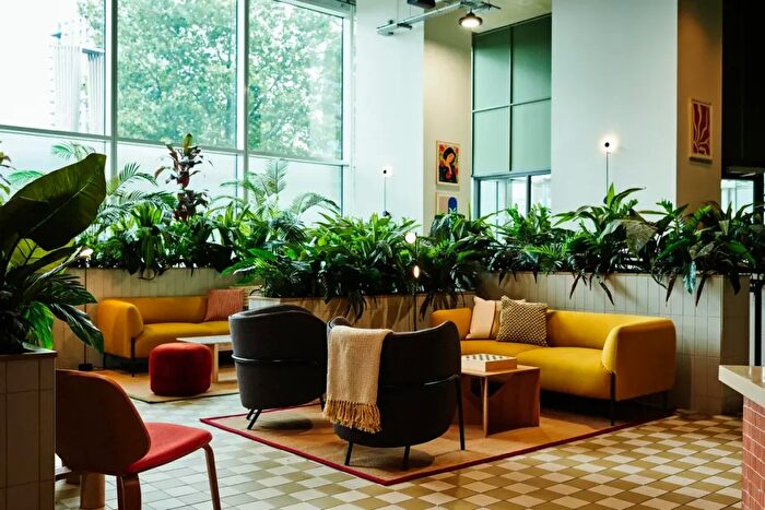 2 Bedroom Flat To Rent In Pioneer Point, Winston Way, Ilford, IG1