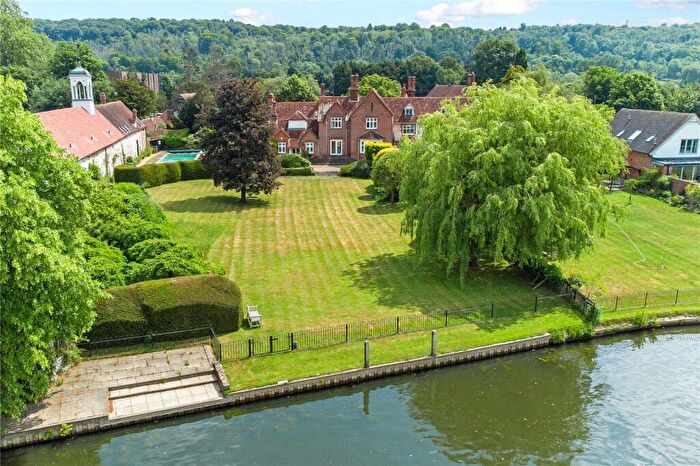 5 Bedroom Semi-Detached House For Sale In Bisham Grange, Temple Lane, Marlow, Buckinghamshire, SL7