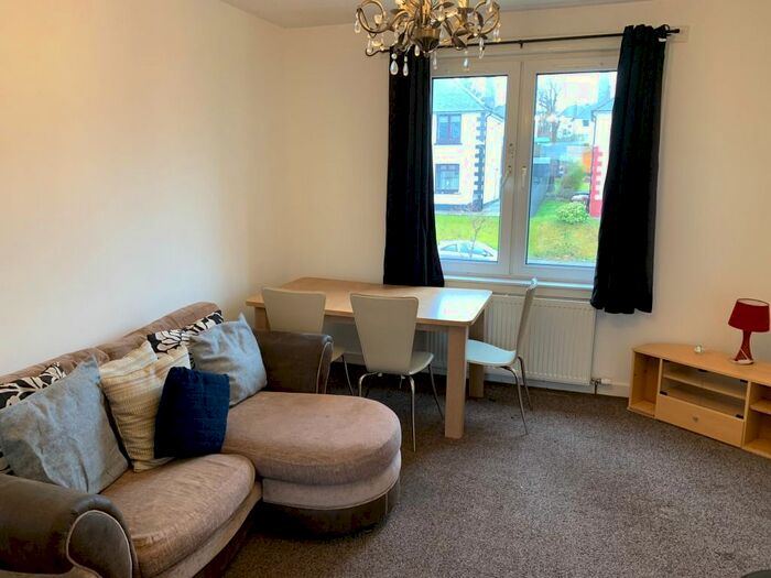 2 Bedroom Flat To Rent In Hilton Drive, Hilton, Aberdeen, AB24