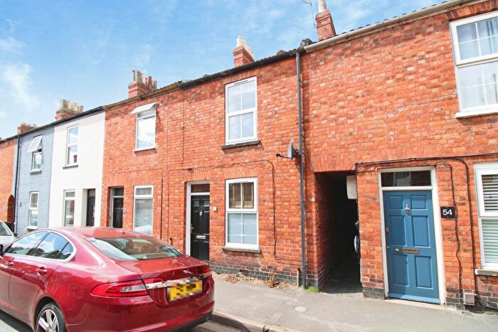 2 Bedroom Terraced House For Sale In Alford Street, Grantham, NG31