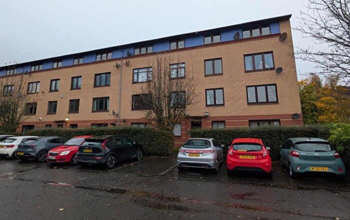 2 Bedroom Flat To Rent In Cornwall Street, Glasgow, Glasgow City, G41
