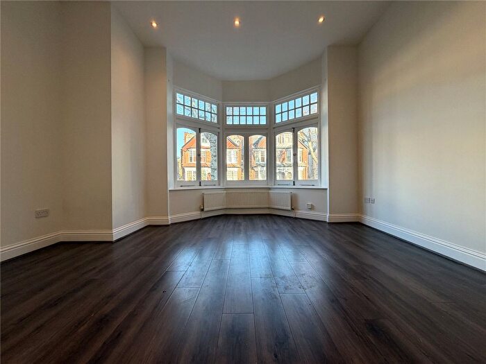 1 Bedroom Flat To Rent In Princes Avenue, London, N10