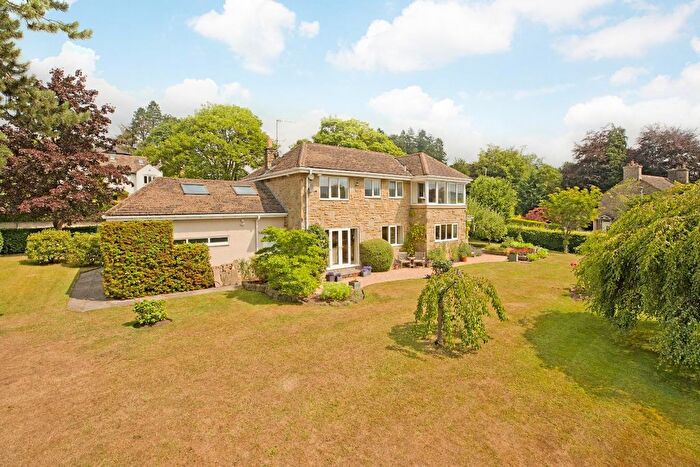 4 Bedroom Detached House For Sale In Gill Bank Road, Ilkley, LS29