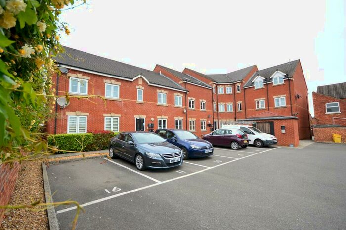 2 Bedroom House To Rent In Hawthorn Road, Kettering, NN15