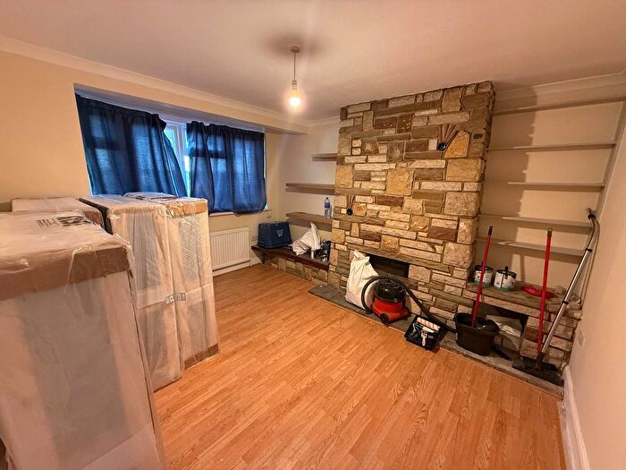 4 Bedroom Terraced House To Rent In Somerville Rd, Romford, RM6